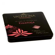 Carré Guanaja – gorzka czekolada w formie małych tabliczek, 70% kakao,18 szt. po 5g, w metalowym pudełku, 90 g