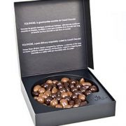 Perły equinoxe miesznka migdałów i orzechów w gorzkiej i mlecznej czekoladzie, 250g